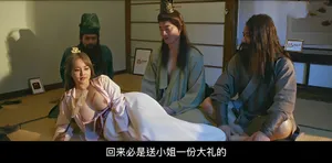 Đang tập yoga mà con cặc lút cán đâm vào mông